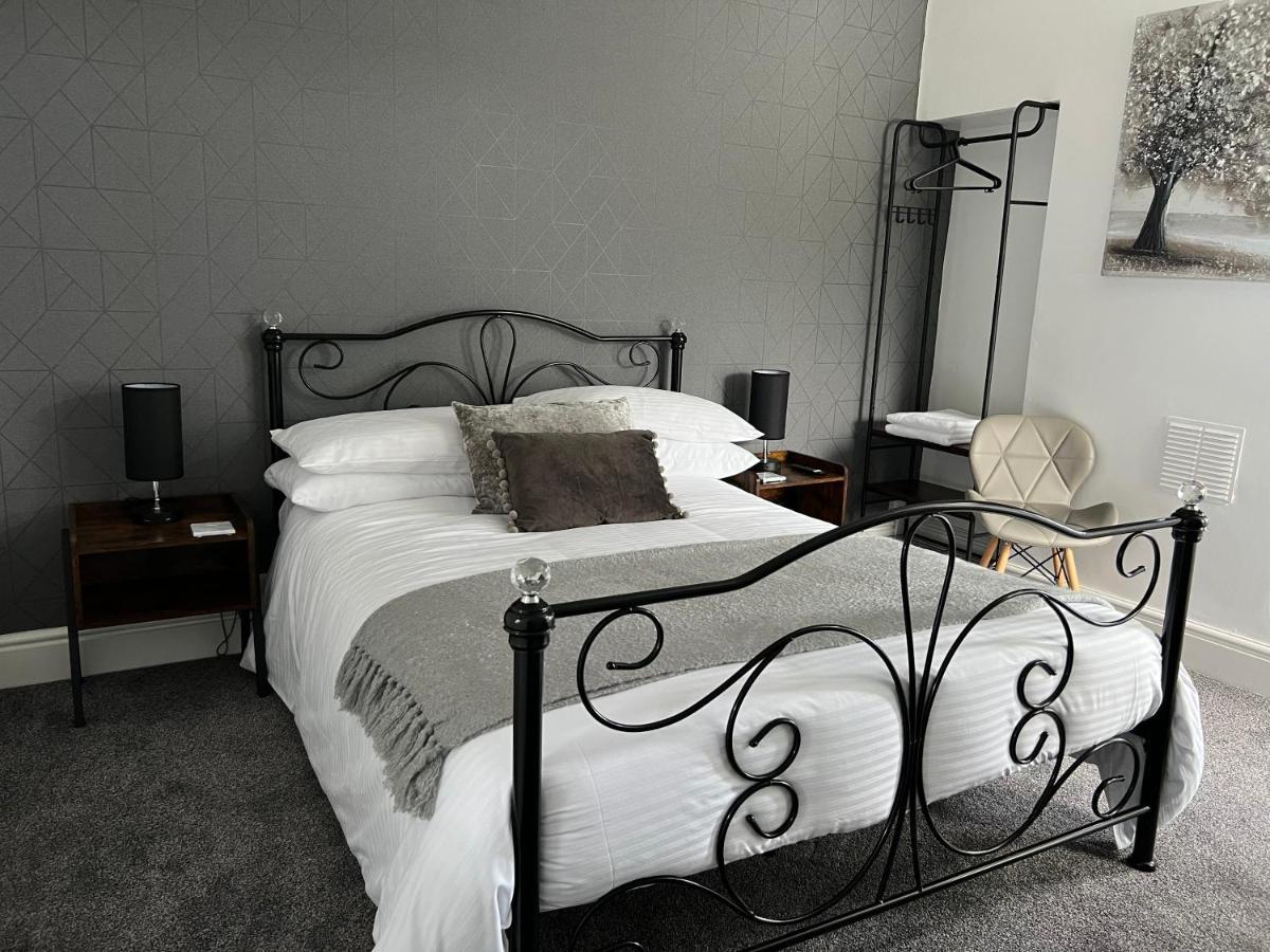 The Queens Hotel Харлех Экстерьер фото